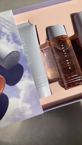 Perfect for that on-the-go glow, @fentyskin  travel-size Start’r Set makes it easy to keep up with your skincare routine, no matter where you are ✈️✨