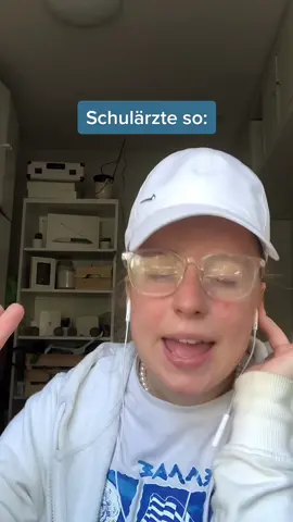 Was sind Schulärzte aber?😂😂 #sketch #funny #RealRichKITZ #meme #lustig #schule #lehrer #schularzt #schüler #unterricht #fyp #foryoupage