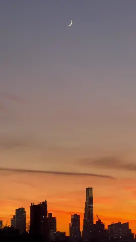 Winter sunsets making up for the cold… 🌇 #ALLDAYNYC #NYC #SUNSET #GHOSTFACE #WUTANG