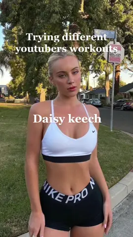 This is her 10 minute hourglass workout #fyp #foryoupage #foryou #healthyliving #healthy