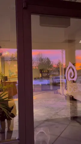 View before practice. #sunsetlover #yogalove #authenticyoga #boiseidaho #yogapractice #yogacommunity