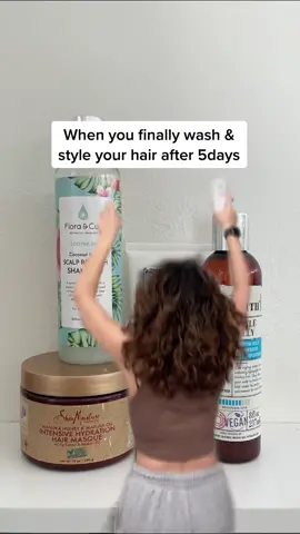 How long till you wash your hair again? 😅 #curlyhair #wavyhair #curlyhairroutine