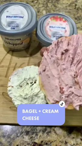 Bagel 🥯 original whipped cream cheese + Strawberry 🍓 cream cheese #FYP #SMILE #morningroutine #BREAKFAST #bagel
