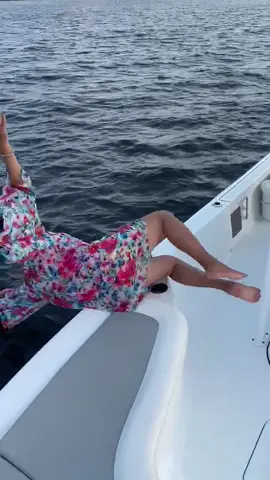One could say she went a little OVERBOARD with this performance. 🤣🥲 #fails #funnyfail #failarmy #boatfails #dancing #funnyclip #boostofhope #fyp