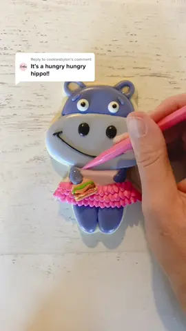 Reply to @cookiesbylori 🦛+🍔=💕😂 #cookievideos #cookiedecoratingvideos #satisfying #fyp