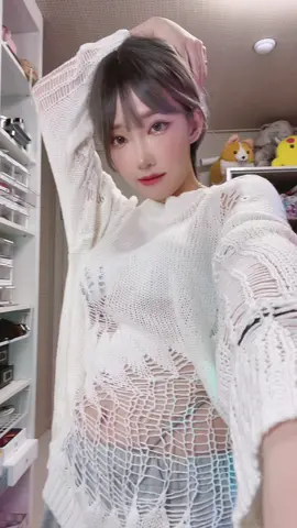 밖에서 입으려고 샀는데 일케 다 비치다니  ㅋㅋㅋ #twitch #마젠타