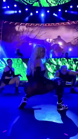 Faz o #anacondachallenge e me marca q vou repostar