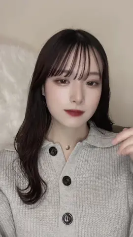 ね、なんか顔に可愛いあれつけてよっ