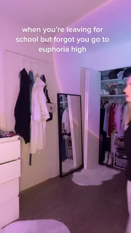 saw @sadd.and.gay do it first #euphoria #season2 #makeup #fitcheck