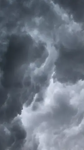 Habis mendung biasanya hujan gasih ?