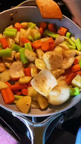 Chicken caldo weather 💖 #cooktok #caldo
