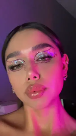 ig: camilaramire.z #euphoria #euphoriamakeup #makeup