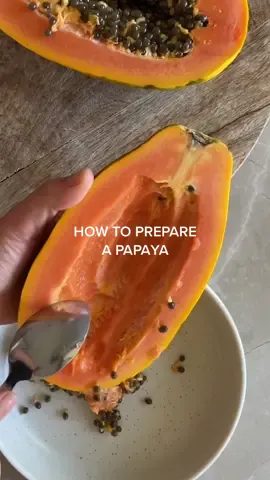 How to cut a papaya #healthy #fruit #papaya #weightloss #breakfast
