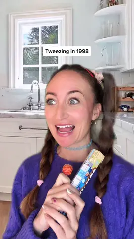 A lewk #90sthrowback #90s #90smom #90skid #eyebrowtweeze #kidsbelike