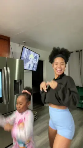 Tt: some light today 💀💀💀💀💀💀 puhleaseee who child is this