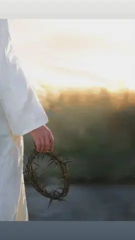 Veio com uma coroa de espinhos, voltará com coroa de glória,veio como uma ovelha ferida voltará o leão da tribo de Judá.#DEUSEBOM🙏 #JESUSTEAMA♥️♥️♥️ #JESUSESTAVOLTANDO🙌✝️✝️