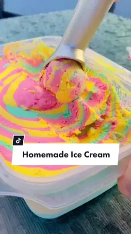 Homemade ice cream for my kids! Hanya menggunakan 4 bahan sahaja..