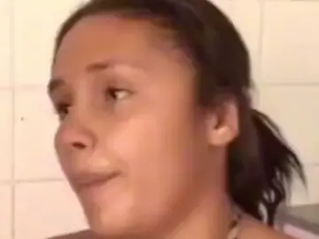 oh, moço 😩 // #meme #delegacia #pareisoprabebeumaaguamoco #fyp