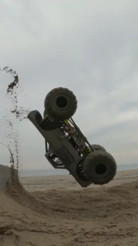 Making it rain sand #monstertruck #4x4 #fypシ #bigmerica #sendit #flip #rc #beach