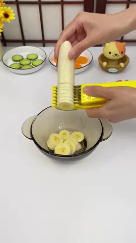 #AcousticCovers banana slicer #fyp #goodthing #amazon #amazonfinds #Home #budgeting #trickshot #kitchen #slicer