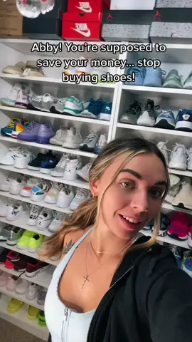 What’s your fav pair of sneakers?!😍 #boostofhope #greenscreen #thephoto #trickshots #sneakers #shoes