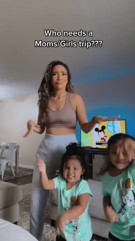 SAHMomma right here and this girl needs a break! Lol who’s with me?? 😆 #momstrip #sahm #girlstrip❤️❤️  #fyp #MomsofTikTok #latina