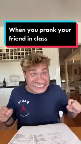 When you prank your friend in class 🤣 #fyp #foryou #prank #school #bestfriend #VoiceEffects