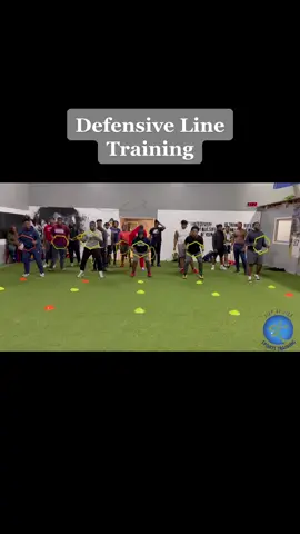 It’s a must that Defensive Lineman Develop a great use of their Hands, Hips, & Footwork! #fyp #defensivelineman #dlinedrills #StepByStep