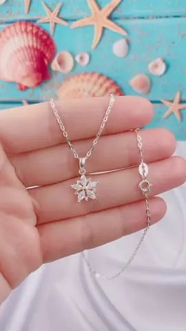 *** Dây chuyền bạc Hoa Tuyết xịn xò nha!!! Chuẩn bạc 925 đính đá cao cấp, bảo hành vĩnh viễn trọn đời. Thương hiệu Bạc Hiểu Minh 916A Đường Láng - Đống Đa - Hà Nội. Bạc đẹp - giá tốt nhất.#vongcobac #daychuyenbacnu #daychuyenbac #daychuyenbac925 #bacdep #vongconu #vongcobacdep