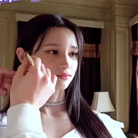 I AM GOING ABSOLUTELY FERAL OVER HUENING BAHIYYIHHH #fy #ryuchaesgf #kpopfyp #hueningbahiyyih #edit #kep1er #kep1ian #gp999 #kpoptiktok #휴닝바히에