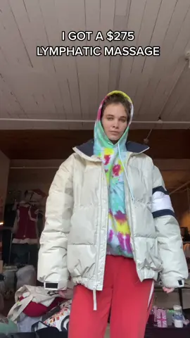 Why are both those paper spa panties and the soy wrapping LOOKS?!  @imdbeautyspa #lymphaticdrainage #massage #spa #nyc