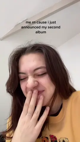 five seconds flat, out on APRIL 8TH BABYYYY #lizzymcalpine #newalbum