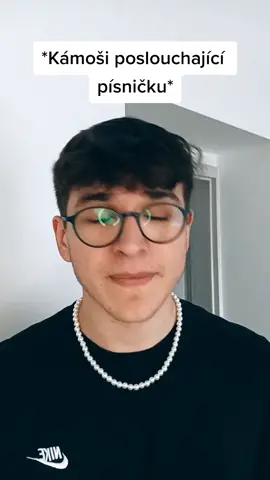 V každé partě je takový kámoš #fypシ #fy #foryoupage #friend