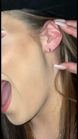 #stitch with @carlynnandme #rippedearlobe #cliponearrings #clipons #fight #fakepiercing #fakepiercings #nopiercingneeded