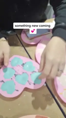 valentines melt making #waxmeltaddict #waxmelttiktok #SmallBusiness #homefragrance#fyp #soywaxmelts #mumslife