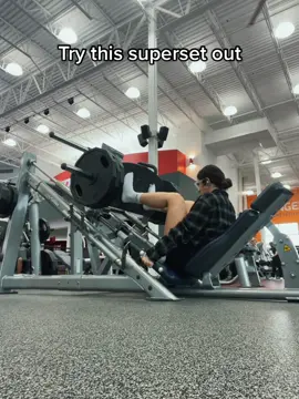 Grow your legs. #legday #quads #GymTok #legdayworkout #trythis #momswholiftweights #fypシ