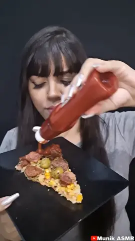 Asmr mukbang pizza com ketchup ? #asmrmukbang #asmrtiktoks #asmreating #asmrfood #mukbang #mukbangeatingshow #mukbangasmr #mukbangeatingshowtiktok