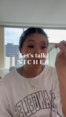 Cheers to no niches in 2022 🍾💸 #niche #contentcreator #howtogrow #growingyoursocialmedia