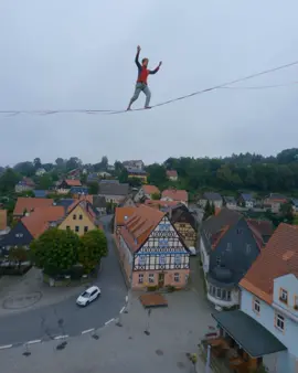 Incredible onetake 😳(🎥 @theis_meck ) #EXTREME #UNREEL #adventure #slackline #cinematic