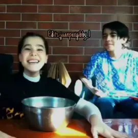 Ayy!! La carita de Leo<3 #jimenibby #gibby #juanibby #juanpa #J #Juanpa #fypシ #fyp #xzybca #parati #amor #Leo #besito #pro @edits_juanpaxgibby_1