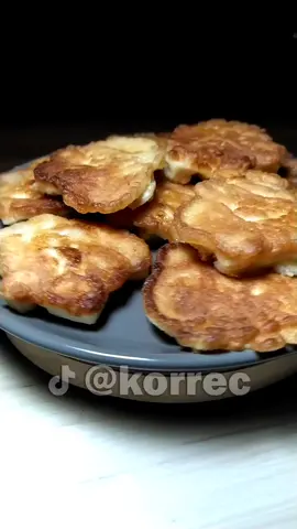 Когда мужик хочет жрать, я делаю эти оладьи #семейныйобед #оладьи