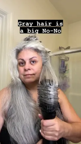 Please stop pressuring women to cover their gray hair. Gray is beautiful! 👩🏼‍🦳💜 #grayhair #hairstyle #curlinghair #diyhairstyle