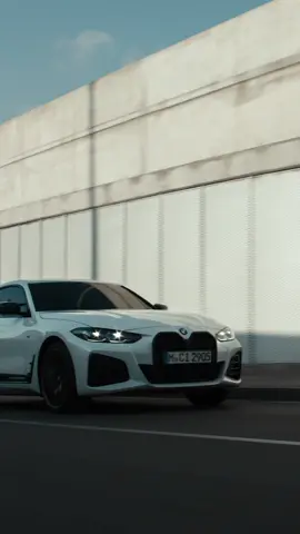 Quem aí fica sem palavras ao olhar o design do BMW M3?  #BMW #M3 #BMWM