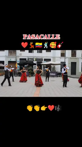 pasacalle de mi lindo Ecuador ❤️🕺🇪🇨💃🥰#pasacalle #cultura #tradicion #ecuador🇪🇨 #party #viral