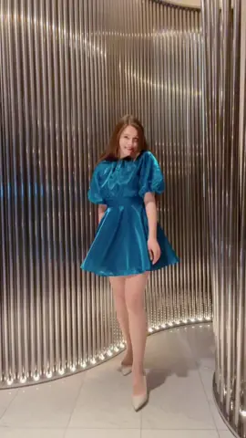 Hello TikTok 🧚🏻‍♀️#fyp #slowmo #tiktok #foryou #fashion