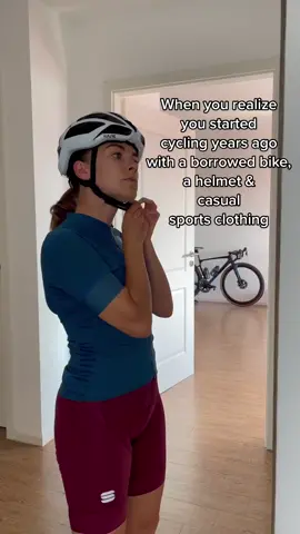 Who can relate? 🙋‍♀️🙋‍♂️ @Marta Swiatlon #fyp #foryou #cycling #cyclist #viral #Eyeliner #streetwear