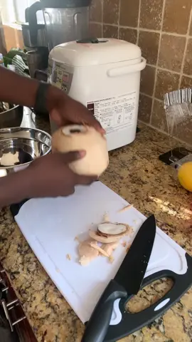 Fresh coconut milk for coconut water🥥🌊 #fyp #ITriedItIPrimedIt #LAvlog #losangeles