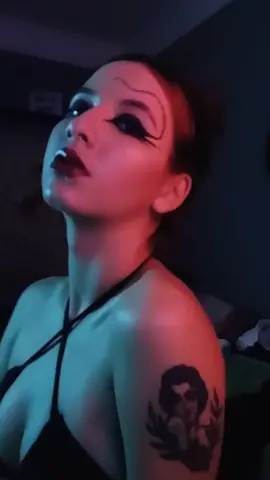 make inspirada na nova da @anitta 🖤 #boysdontcry #anitta #makeup #boysdontcryanitta #fy #vaiprofycaramba #viral