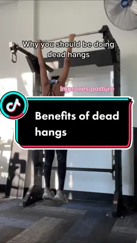 Recently started doing deadhangs and they have helped a lot with back/shoulder pain #deadhangs #FitTok #gymgirl