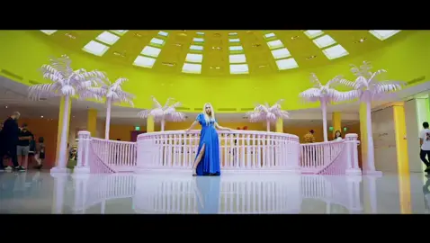 #Kaera#iwontitigotit#adrianagrey#mood#losangeles#modeling#videoshooting#happyvalentinesday#trending#beauty#california